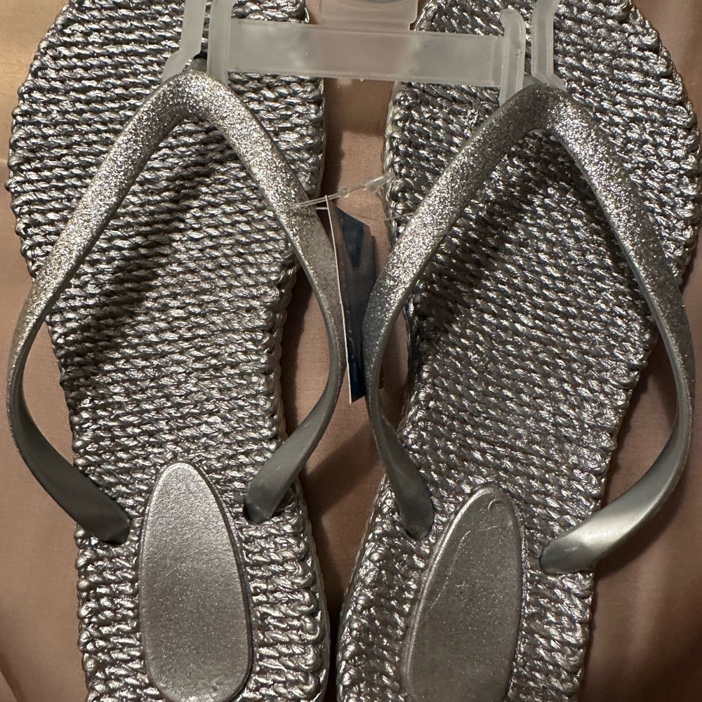 NWT : Silver Rope Flip Flops